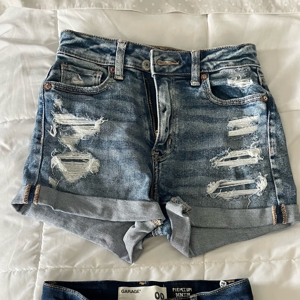 American eagle shirts. Junior. Size 00.